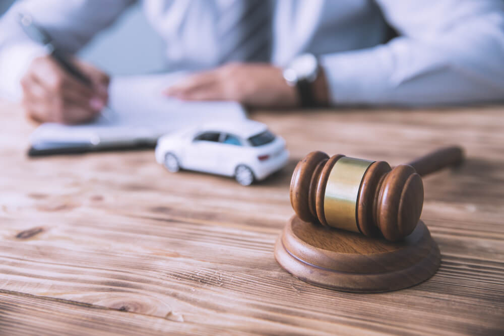 hiring a car accident lawyer 1